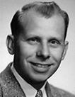 Sid H. Brase, 1956年，aoa体育官网前任总裁